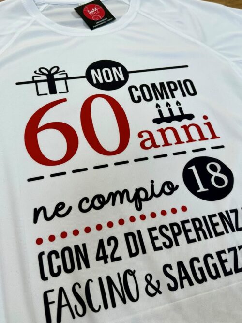 T.shirt “NON COMPIO … MA 18 CON … DI ESPERIENZA”